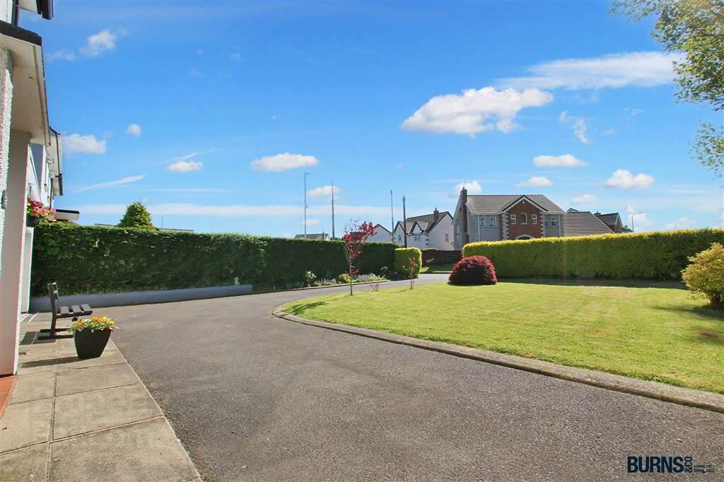 10 Desertmartin Road 28 of 31