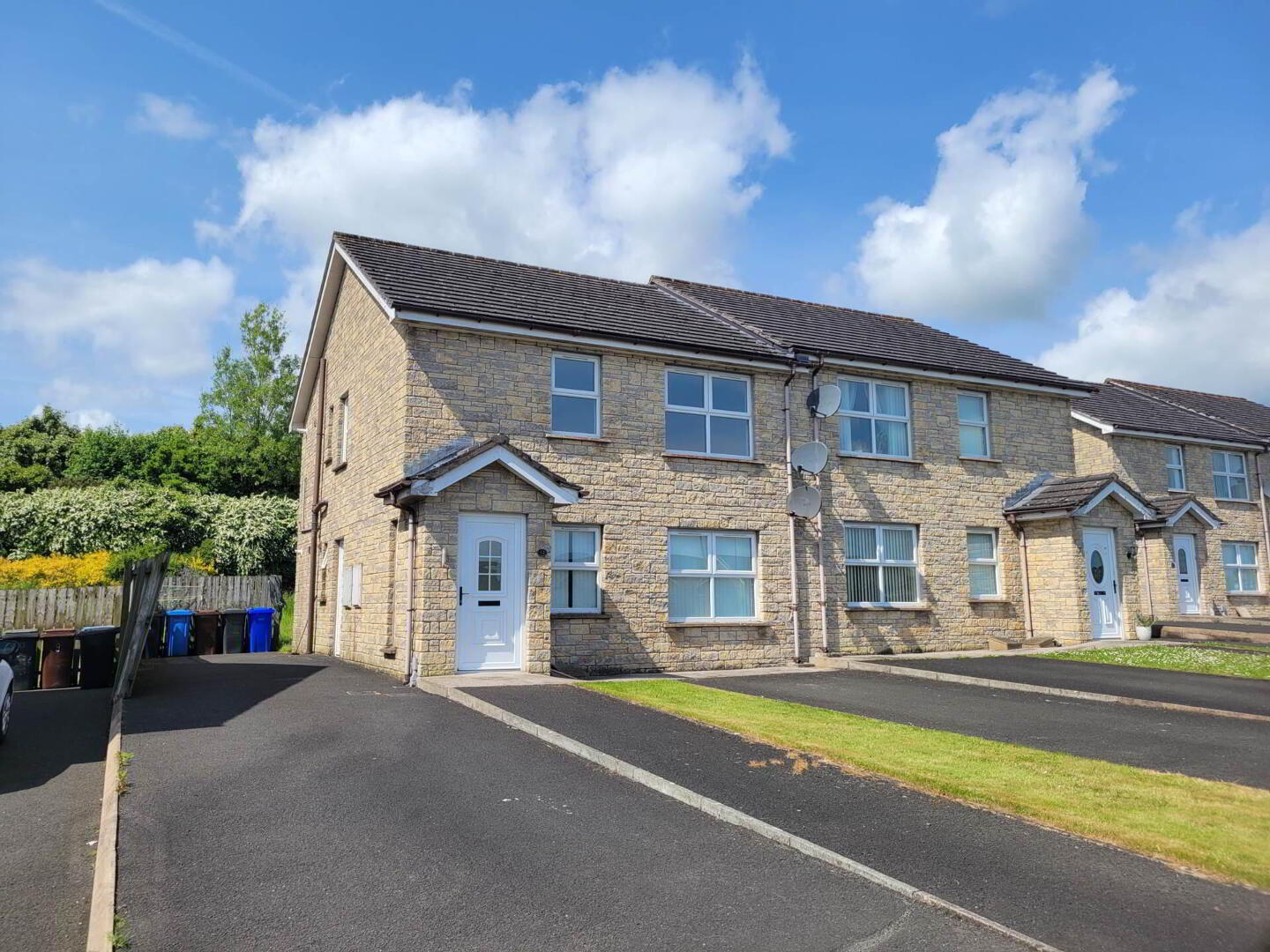 12 Blackthorn Rise 1 of 12