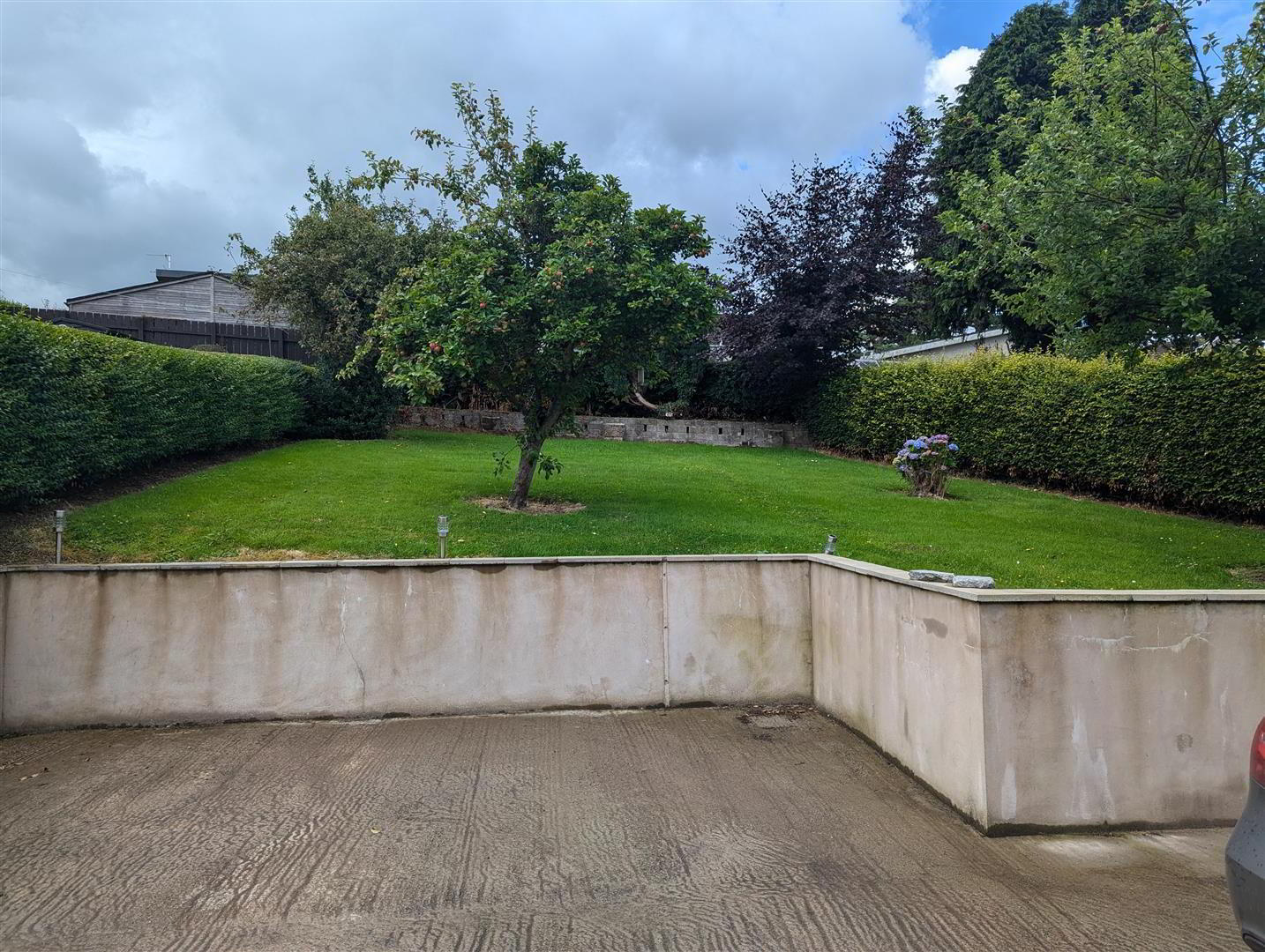 property description image