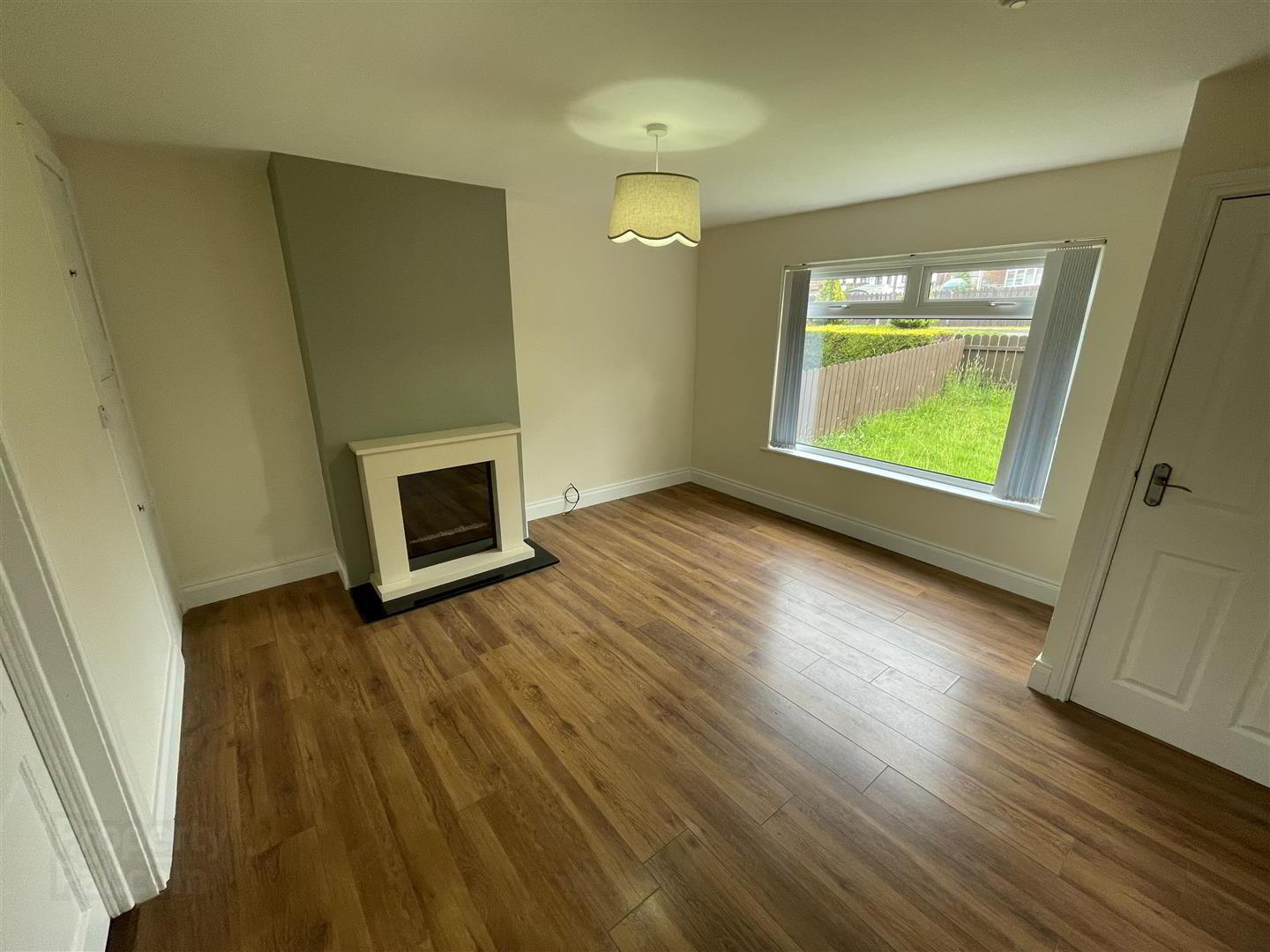 25 Dundrum Road 4 of 20