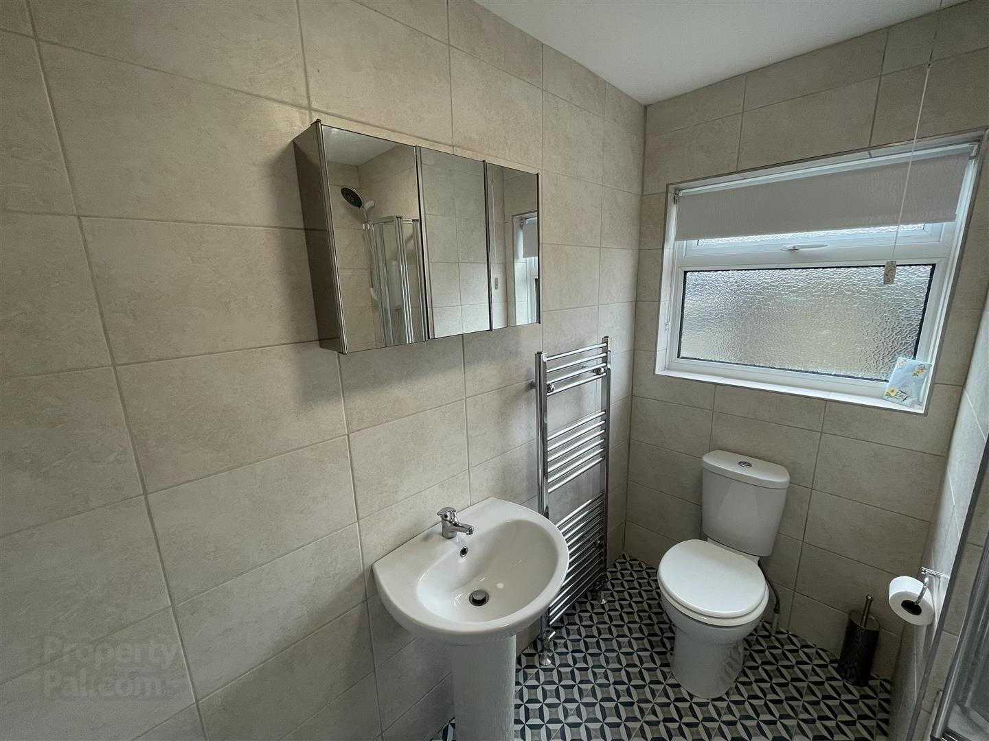 25 Dundrum Road 8 of 20