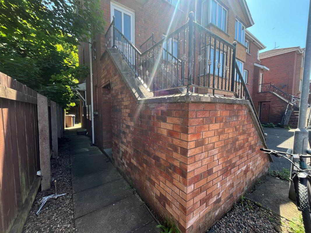 26 Sloanhill Mews 4 of 16