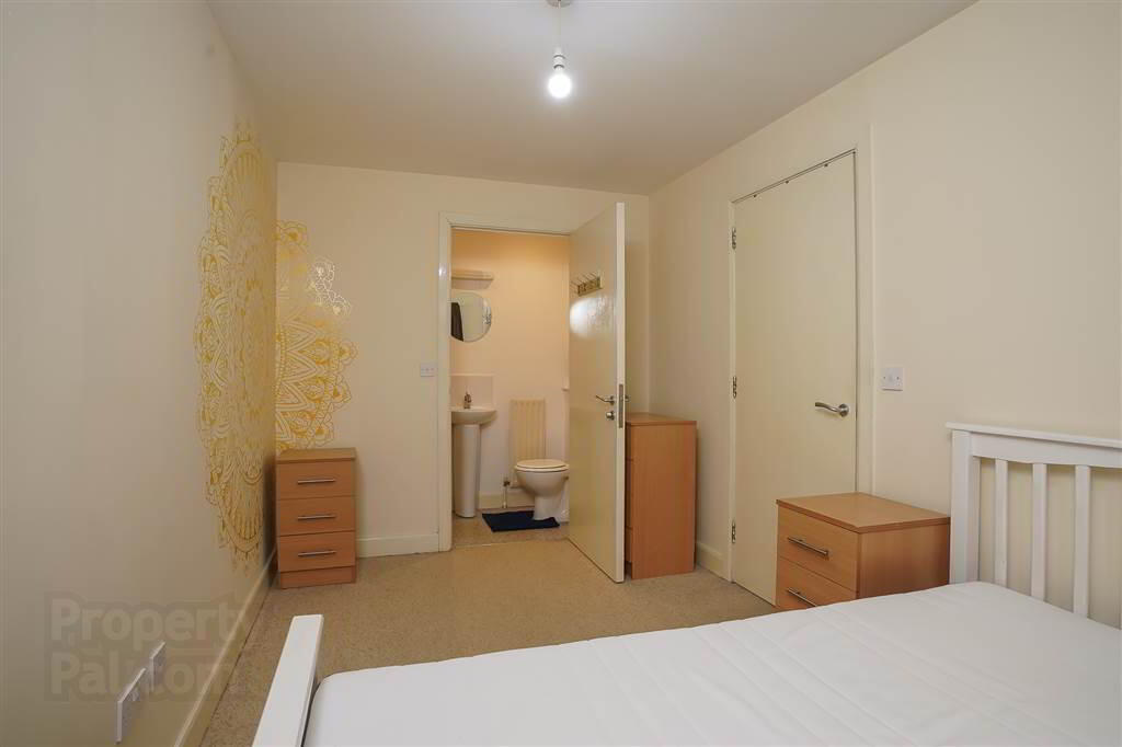 709 College Central, 4 College Avenue 10 of 16