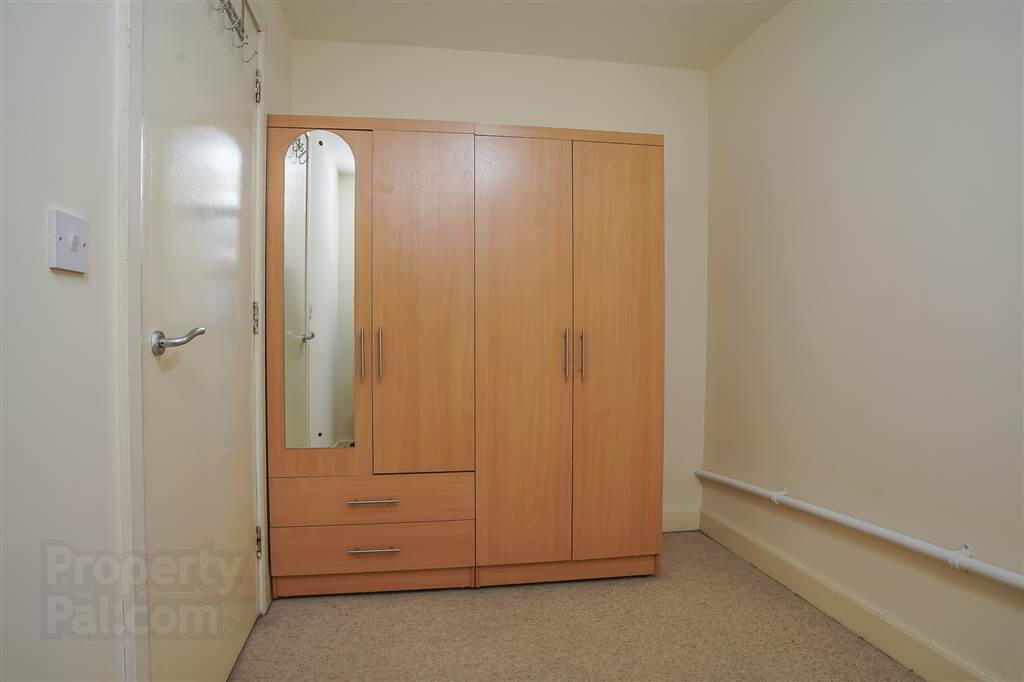 709 College Central, 4 College Avenue 13 of 16
