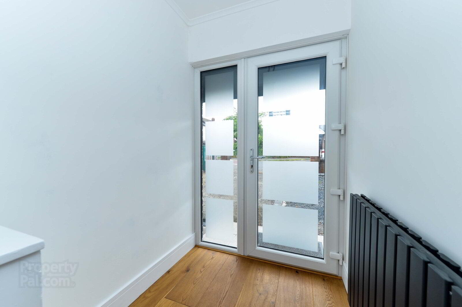 property description image