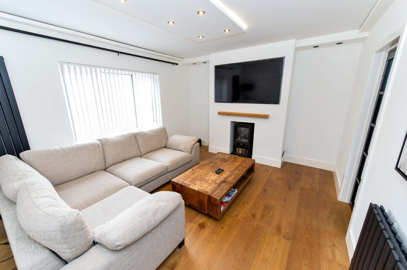 56 Whincroft Road 3 of 13