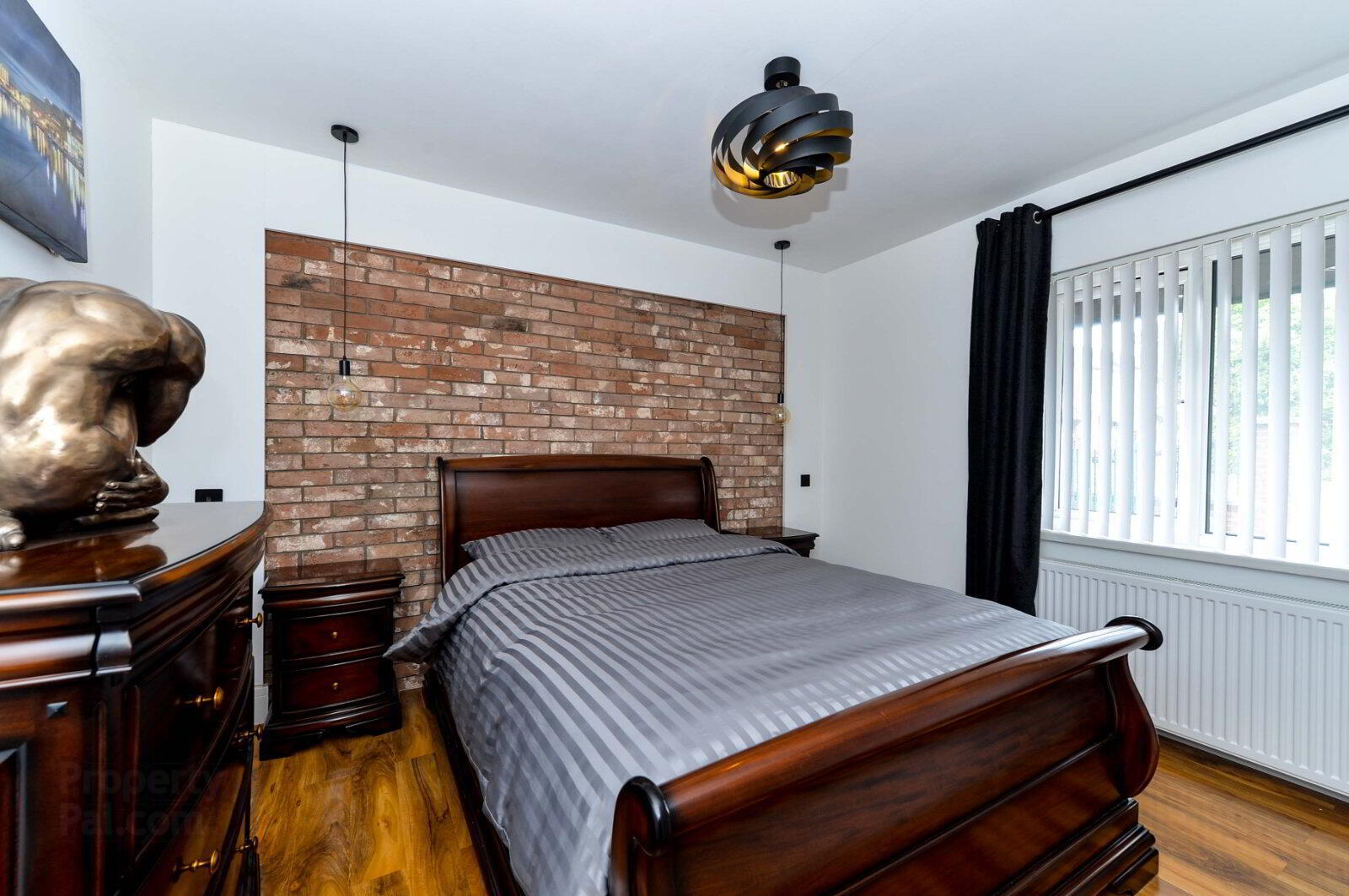 56 Whincroft Road 9 of 13