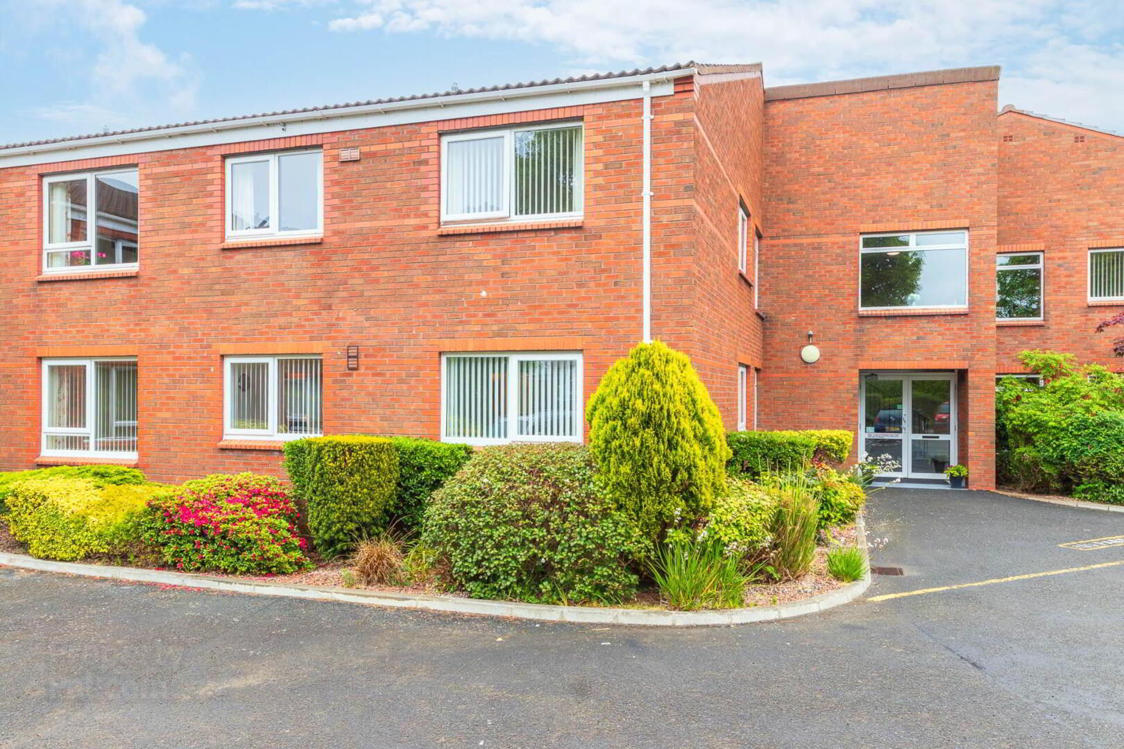 10 Ballyholme Court 4 of 27