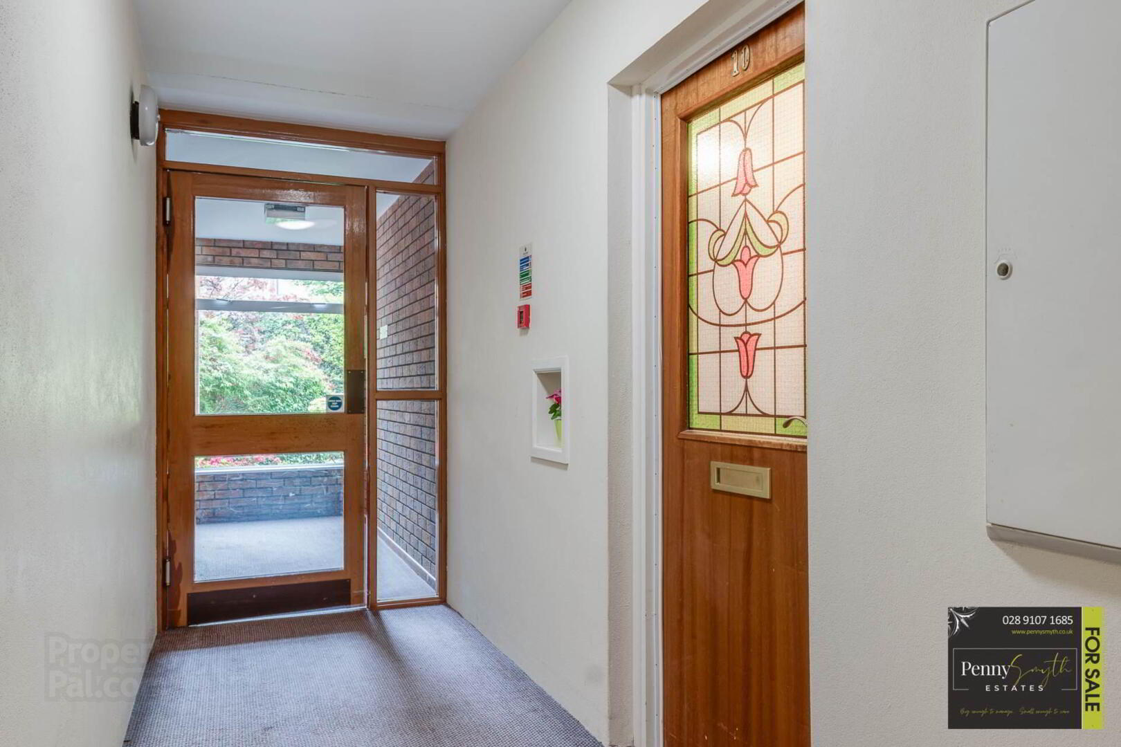 10 Ballyholme Court 10 of 27