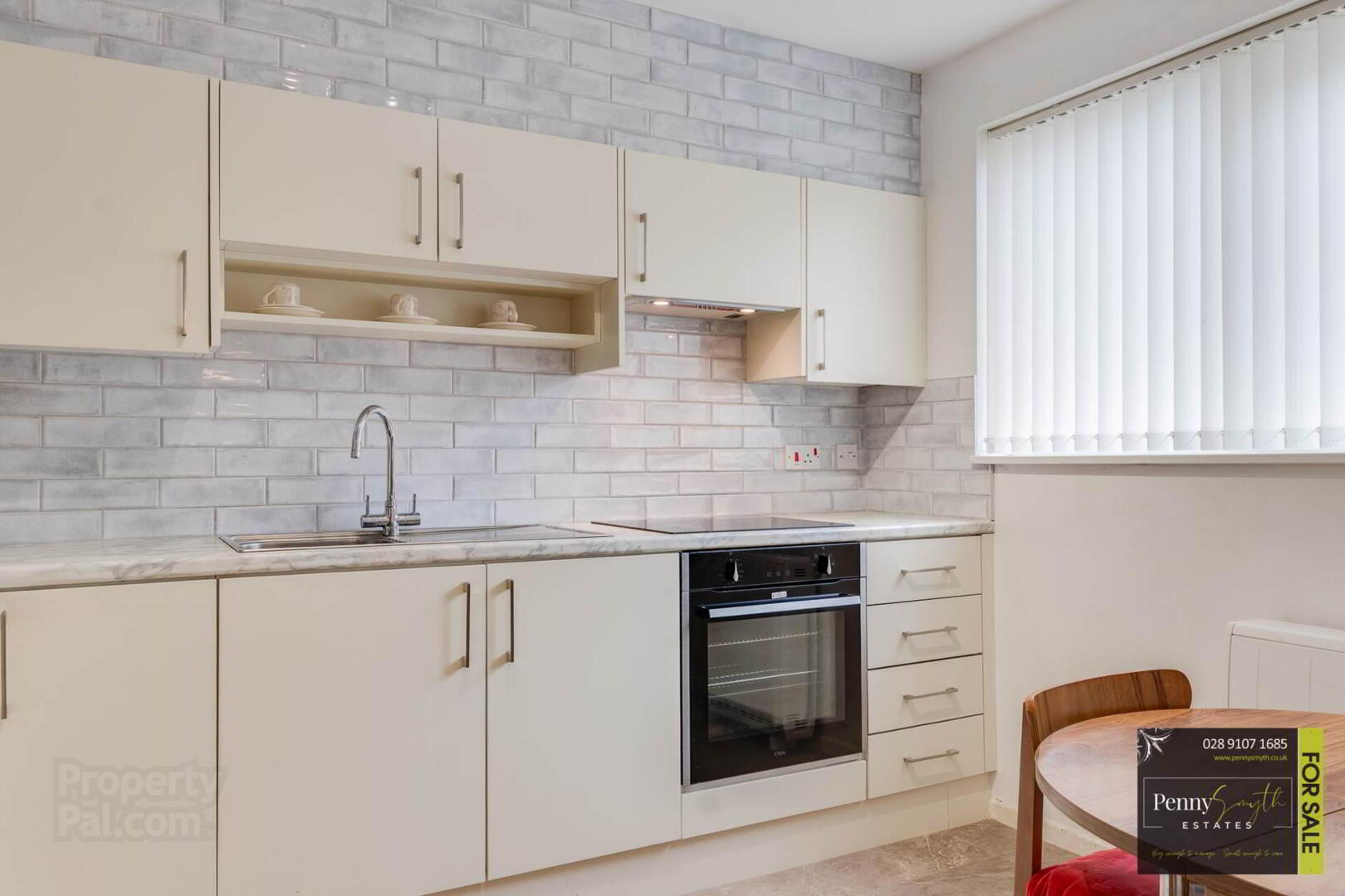 10 Ballyholme Court 18 of 27