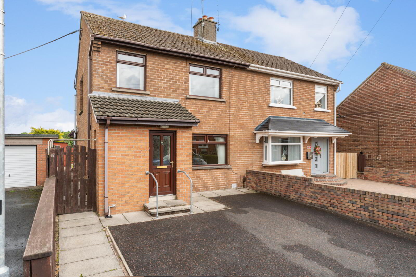 18 Brooklands Road 1 of 21