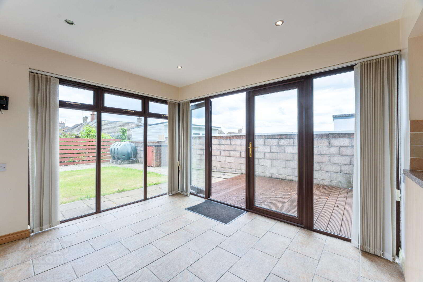 18 Brooklands Road 10 of 21