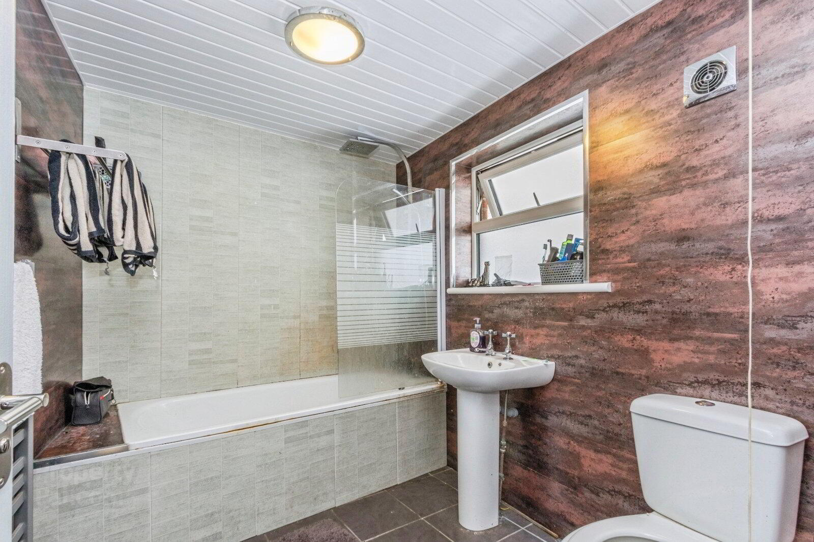 85 Northbrook Street 13 of 17