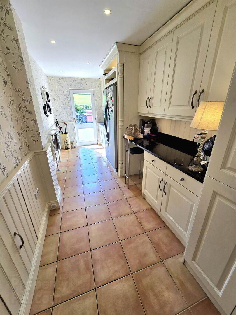19 Dromore Road 7 of 62