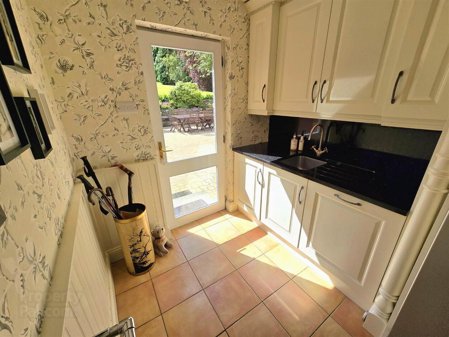 19 Dromore Road 8 of 62
