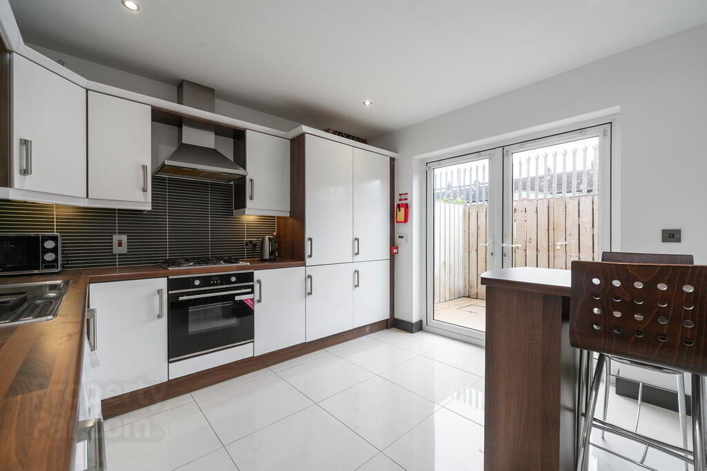 45 Northbrook Street 6 of 29