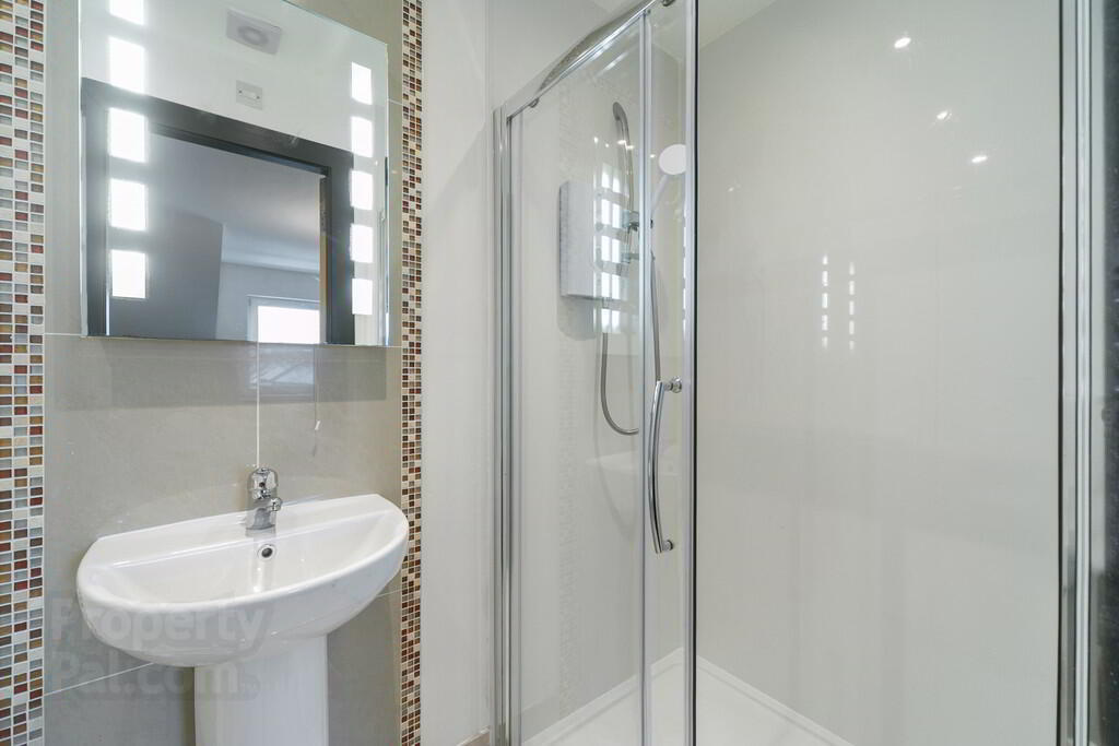 45 Northbrook Street 23 of 29