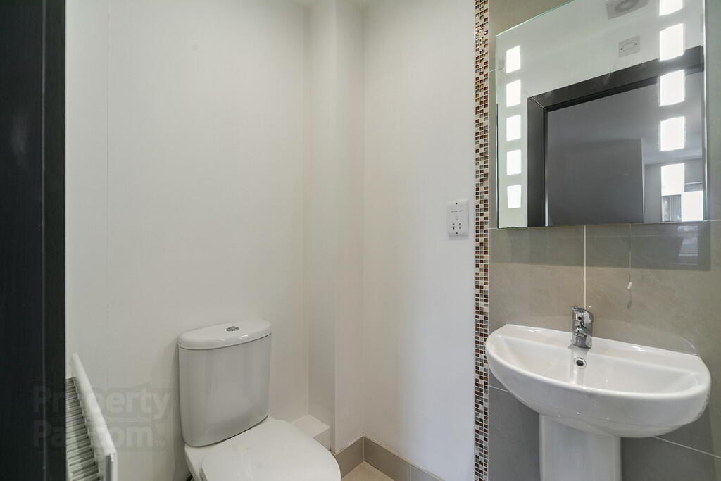 45 Northbrook Street 25 of 29