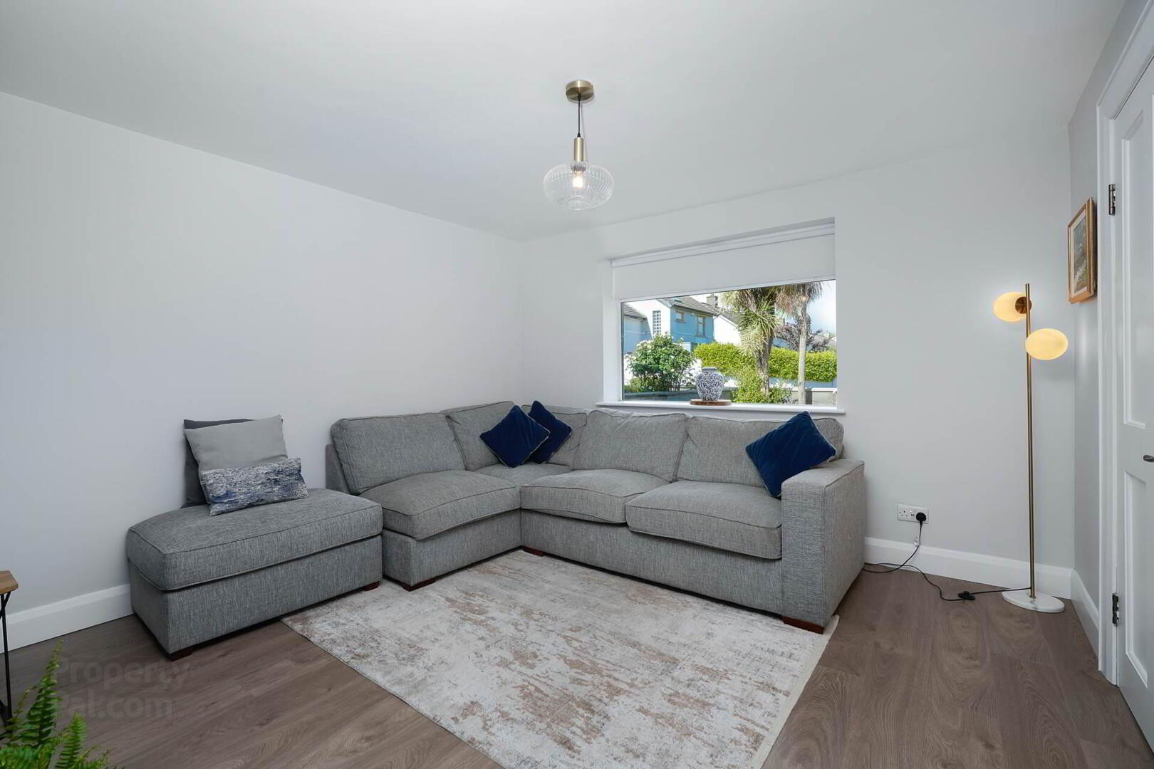 87 Carrickmount Avenue 6 of 47