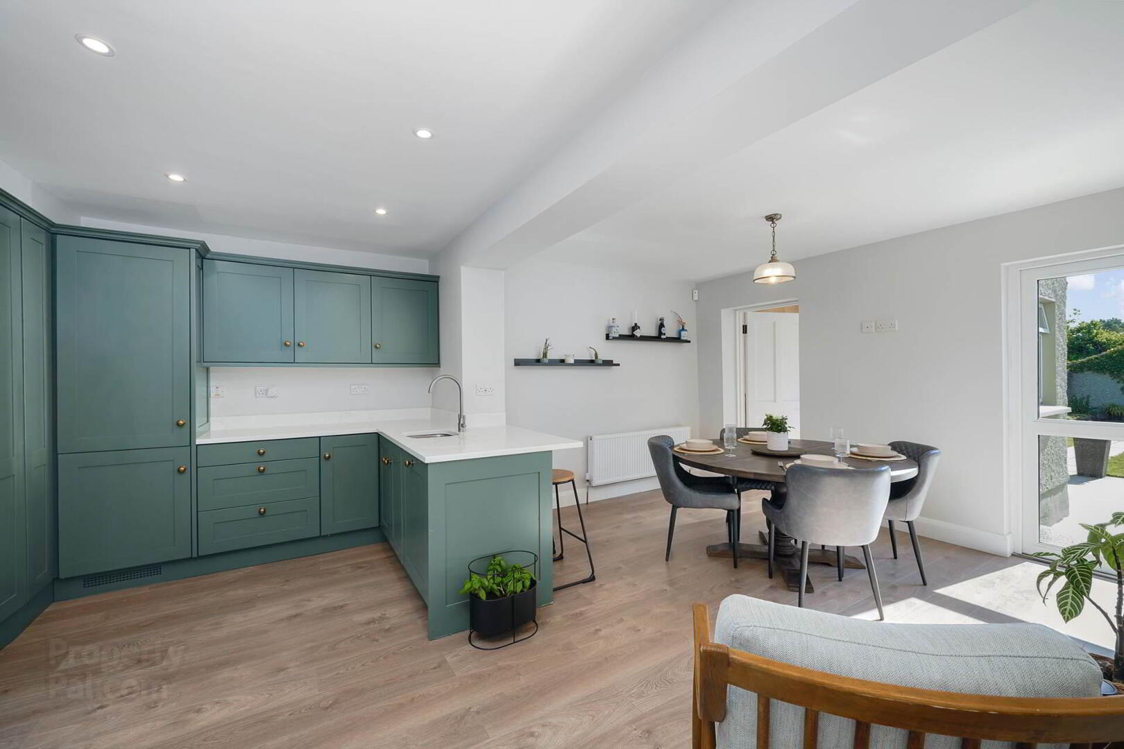 87 Carrickmount Avenue 8 of 47