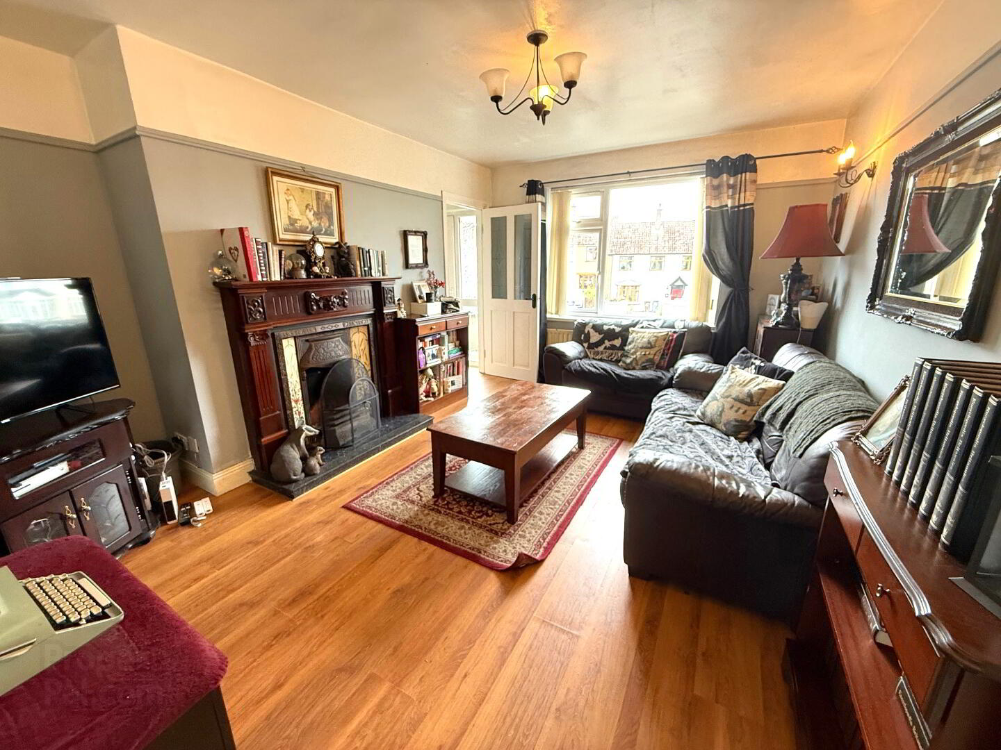 property description image