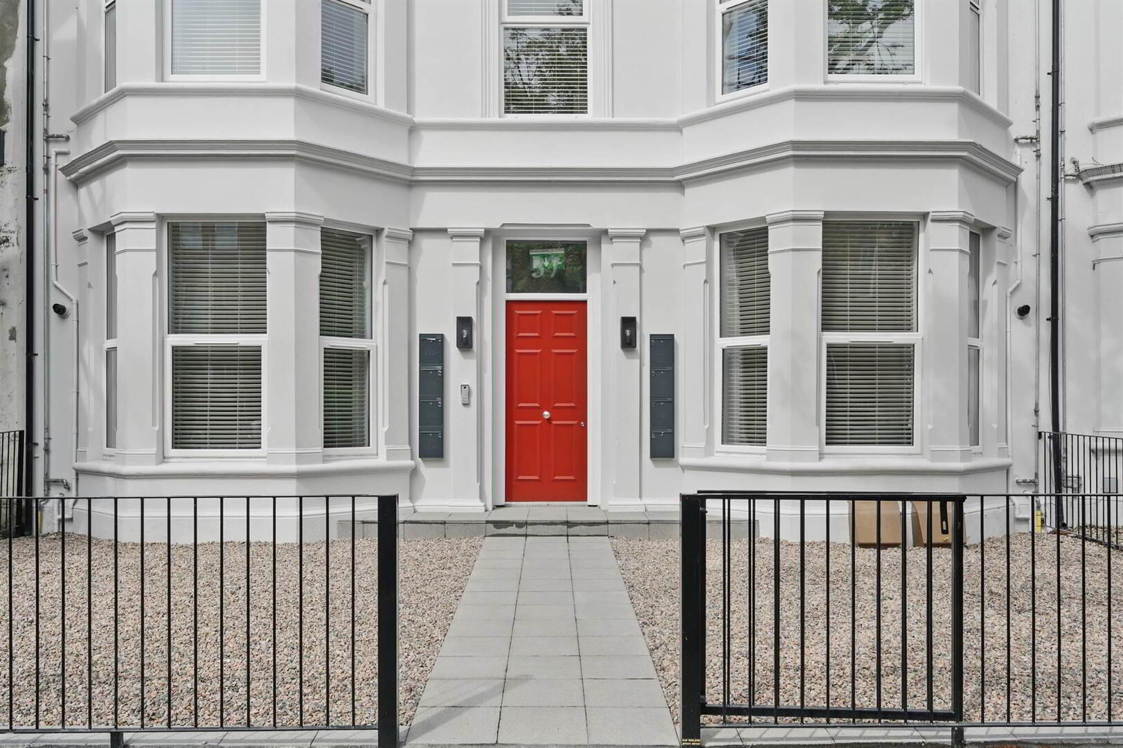 property description image
