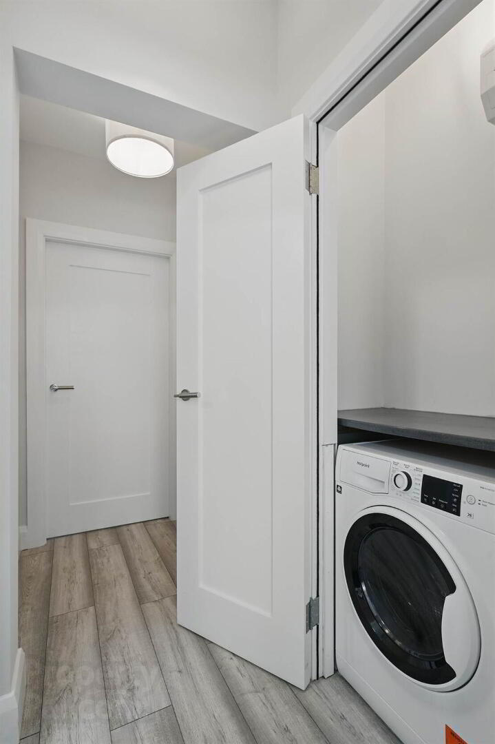 Apt 4, 37 Wellington Park 13 of 18