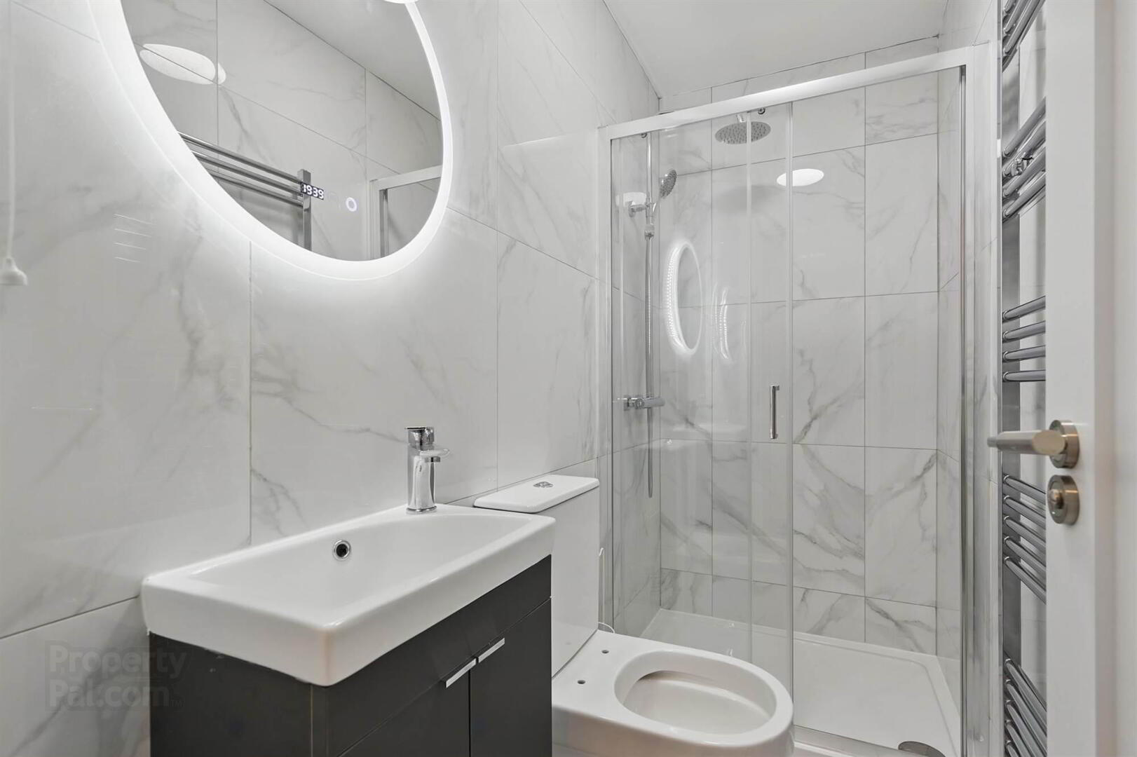 Apt 4, 37 Wellington Park 18 of 18