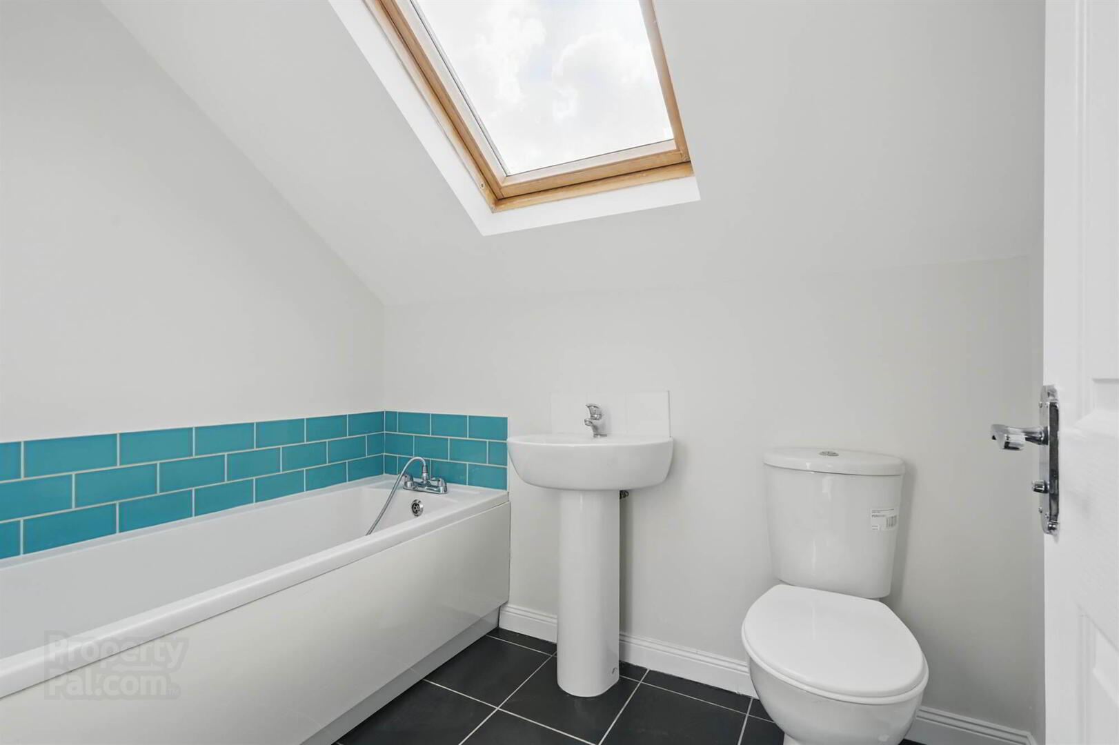 29 Lichfield Avenue 11 of 13