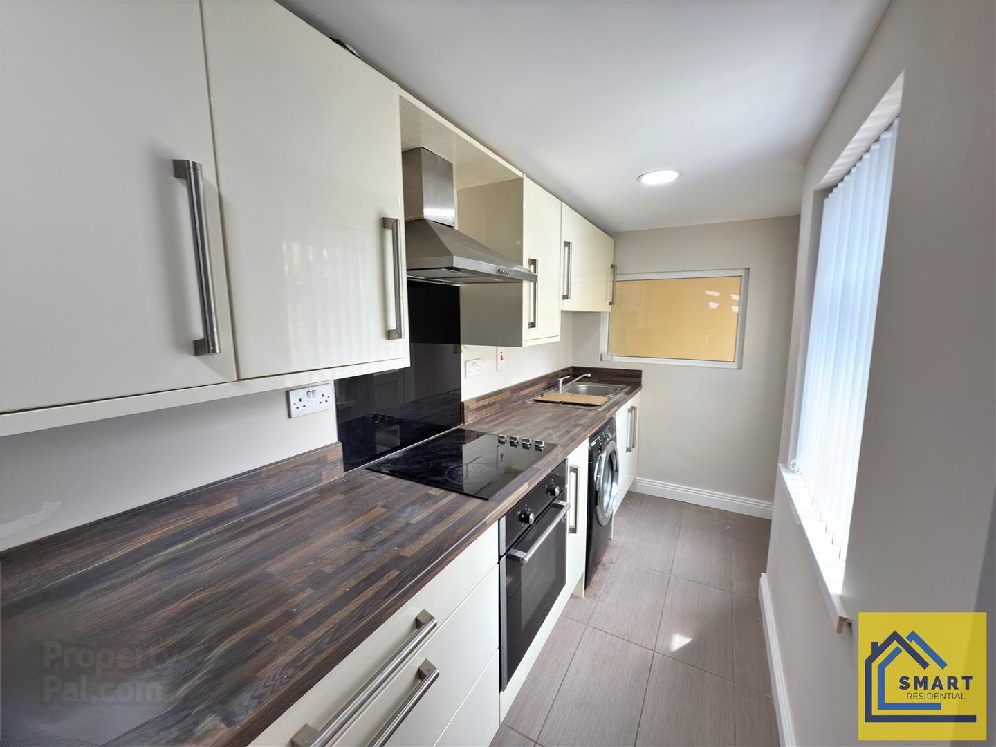 20 Willowholme Street 5 of 10