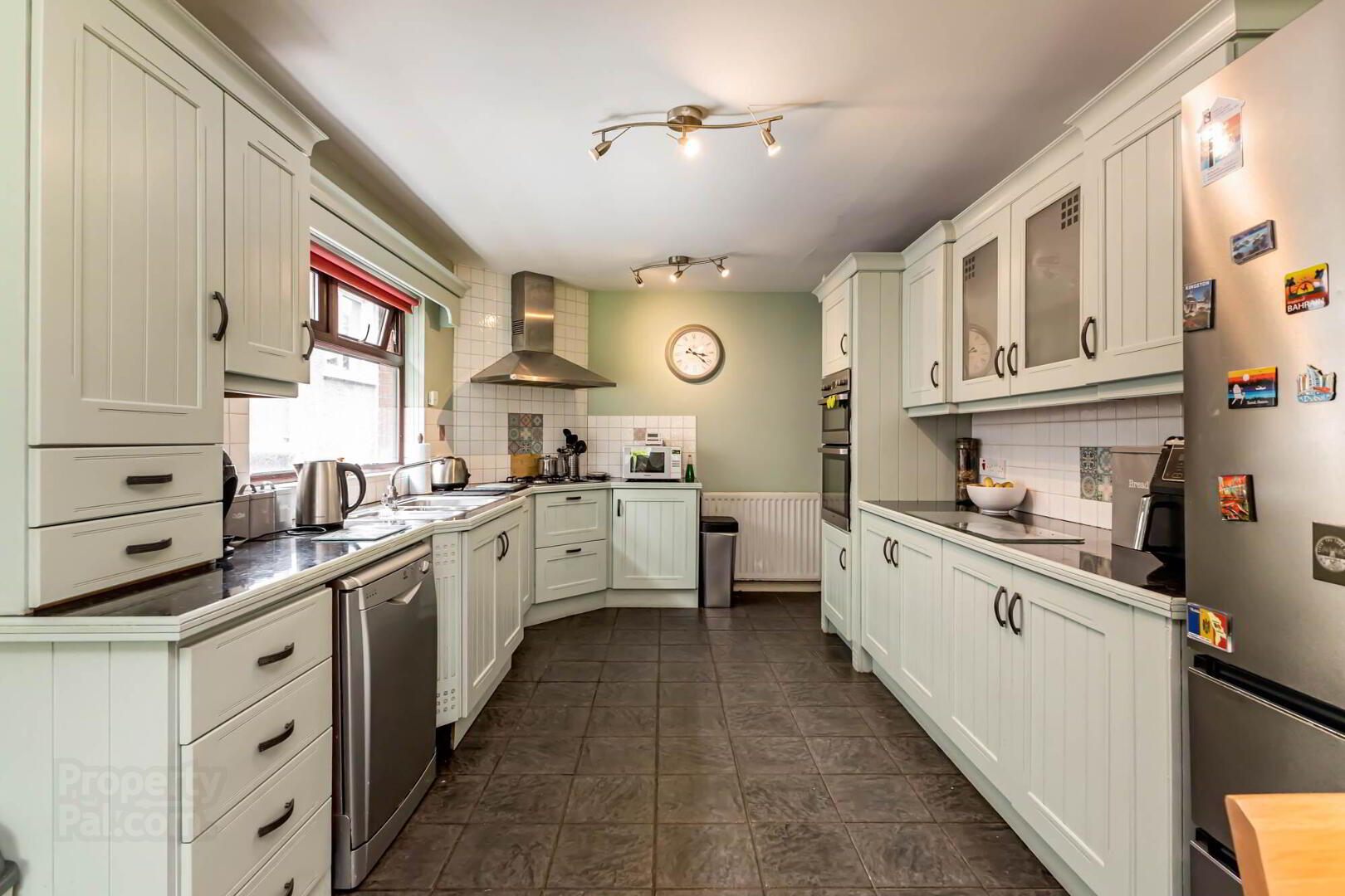 12 Quarry Lane 7 of 24