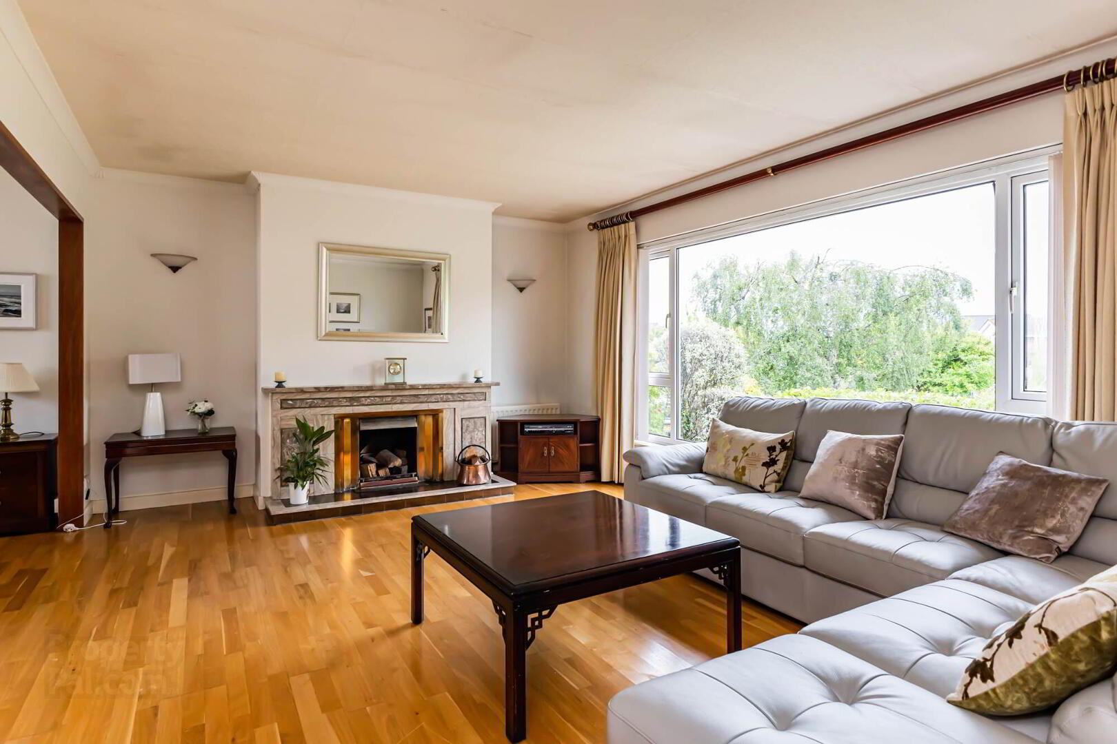 16 Deanfield 5 of 26