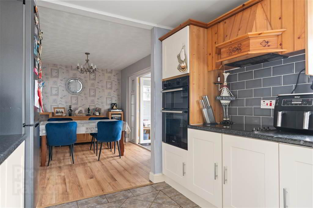 26 Fendale Park 9 of 36