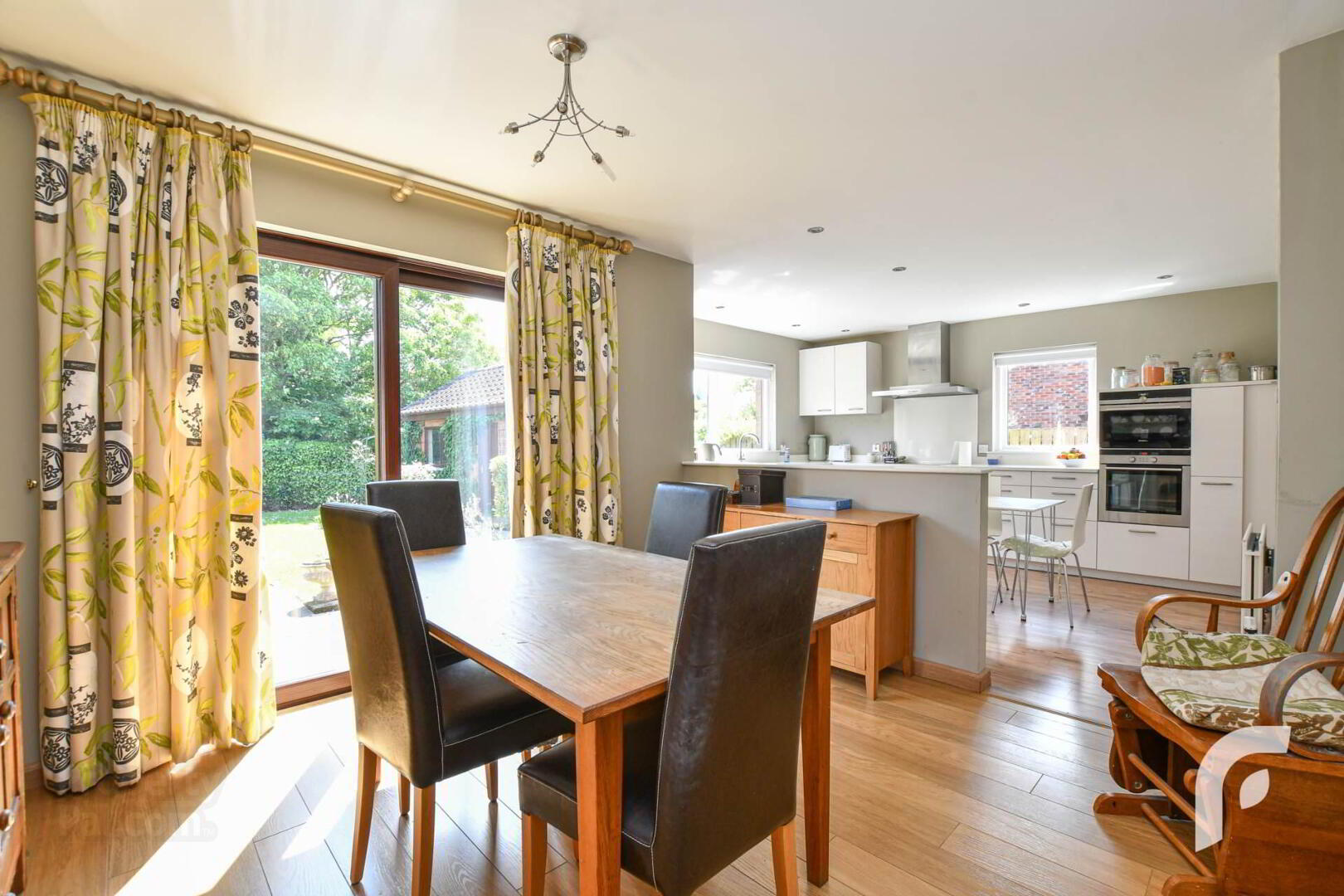 21 Jordanstown Heights 15 of 41