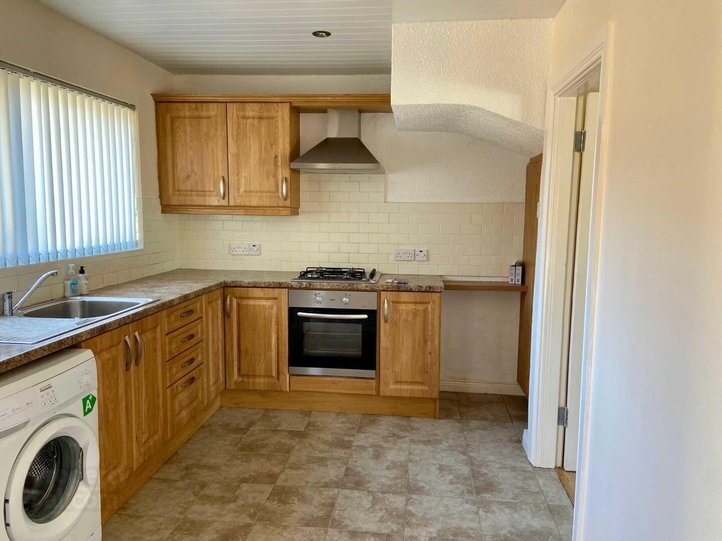 57 Hawthorn Way 3 of 8