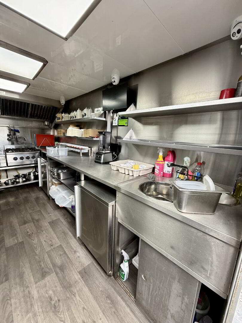 Catering Premises @ 9 Station Road 6 of 10