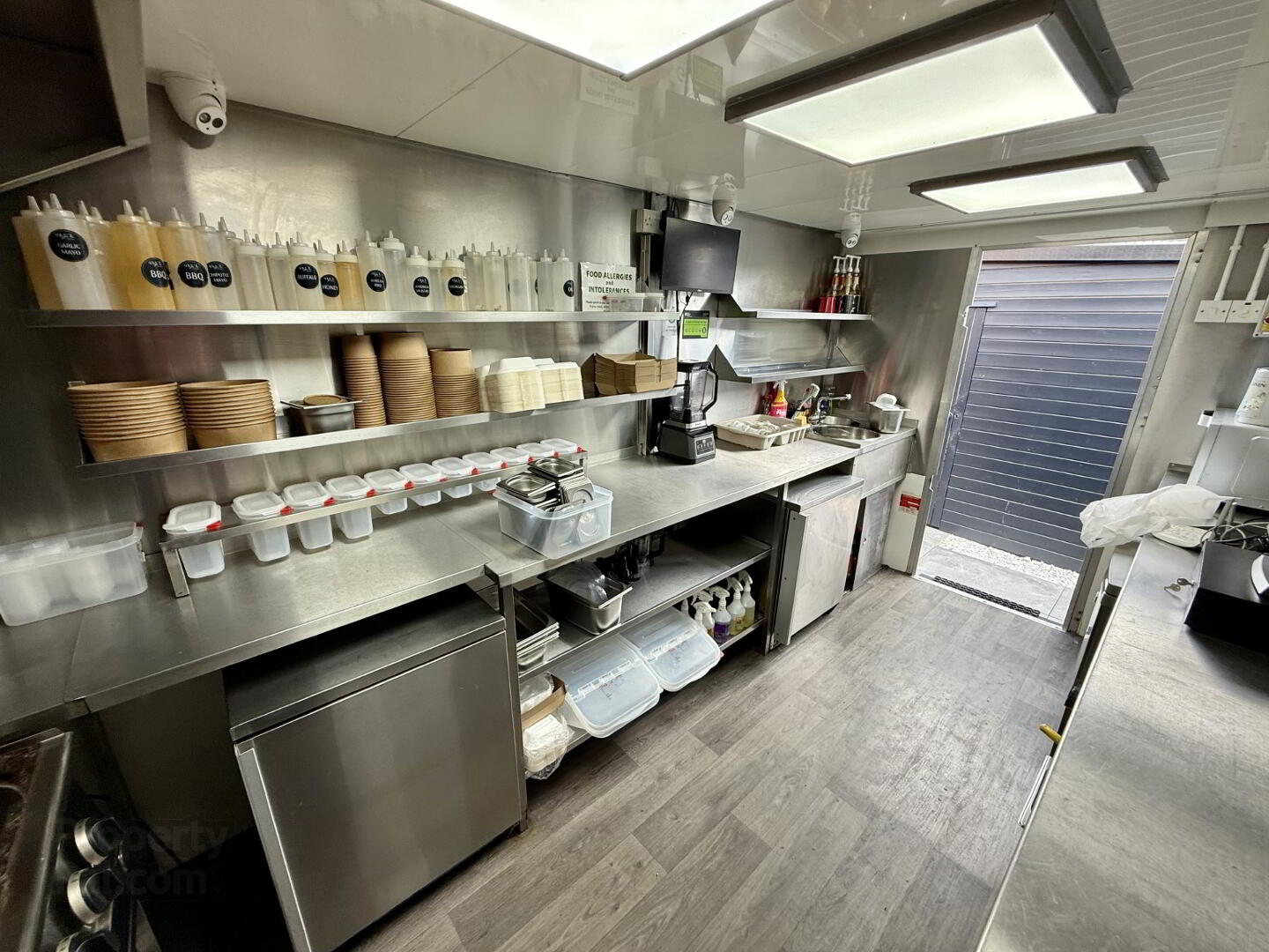 Catering Premises @ 9 Station Road 8 of 10