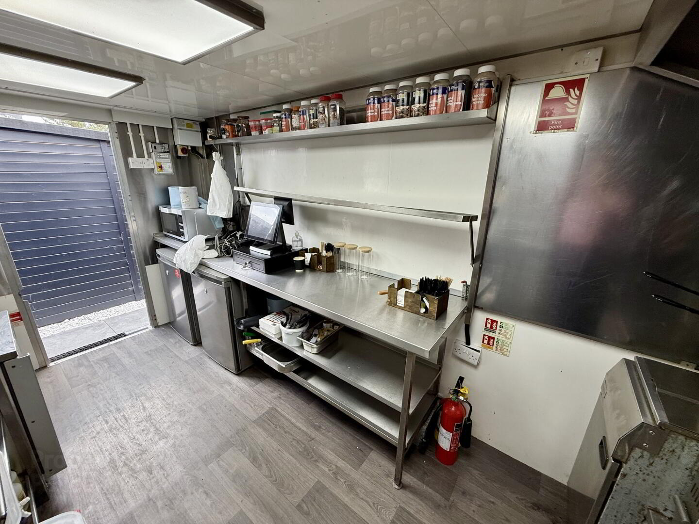 Catering Premises @ 9 Station Road 9 of 10