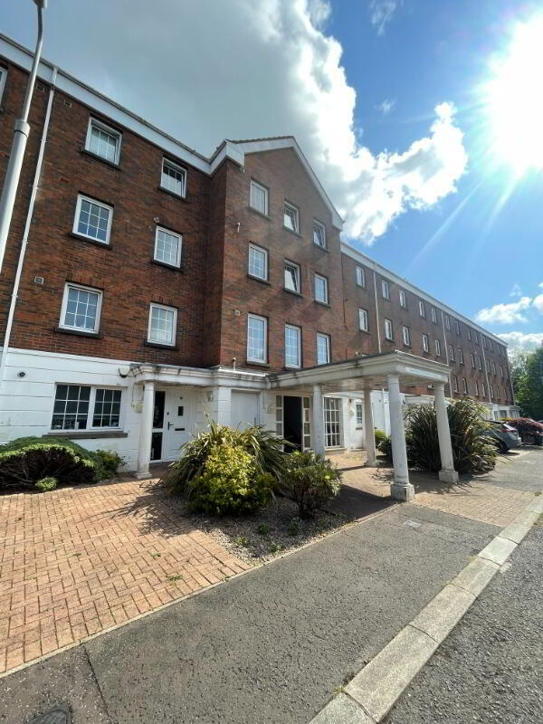 20 Fortwilliam Grange 1 of 8