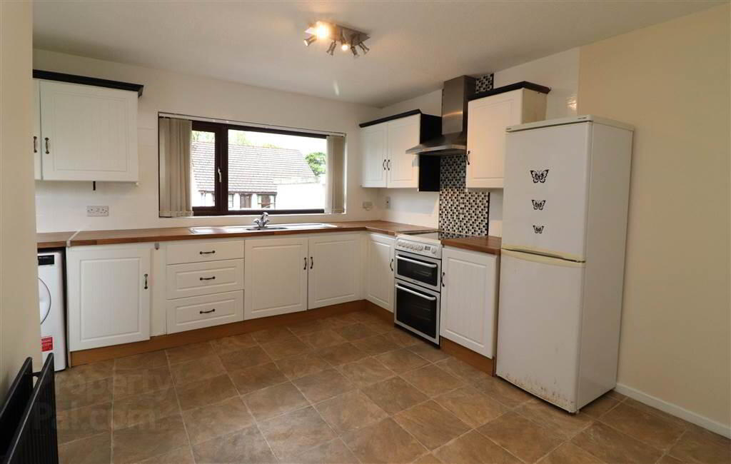 31 Dundrum Road 3 of 13