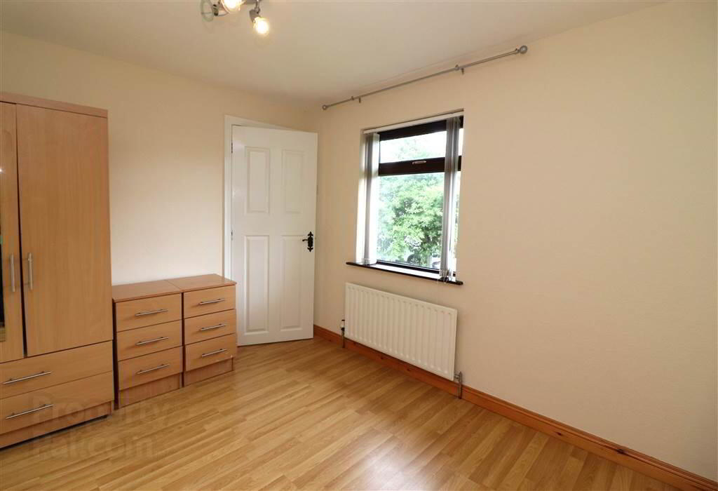 31 Dundrum Road 7 of 13