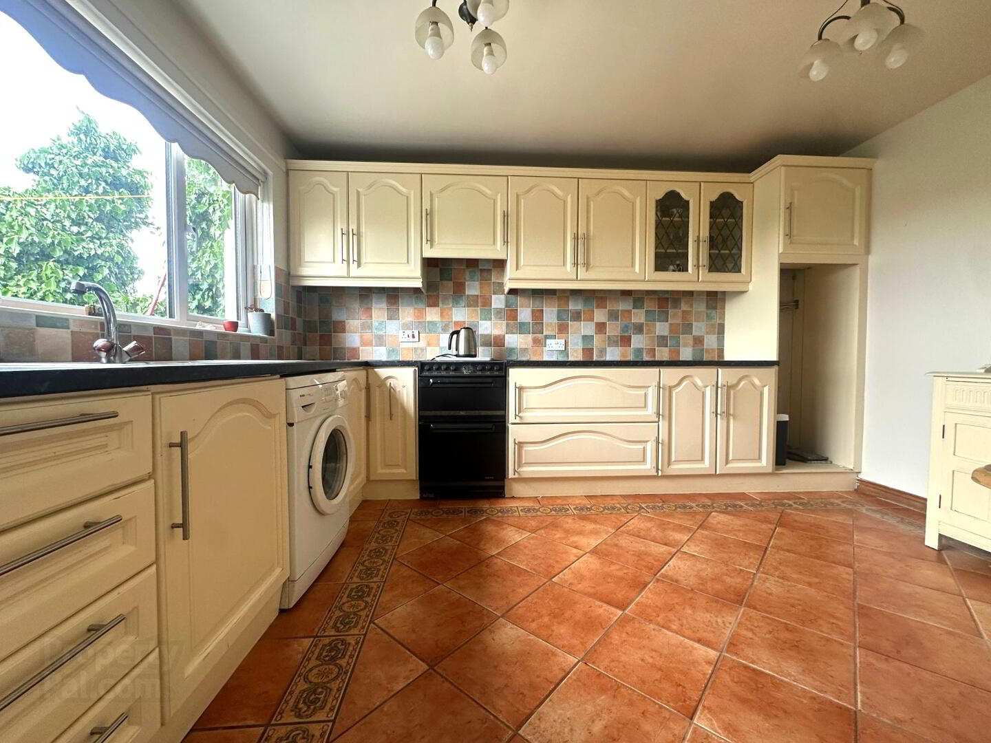 62 Fairgreen Park 3 of 8
