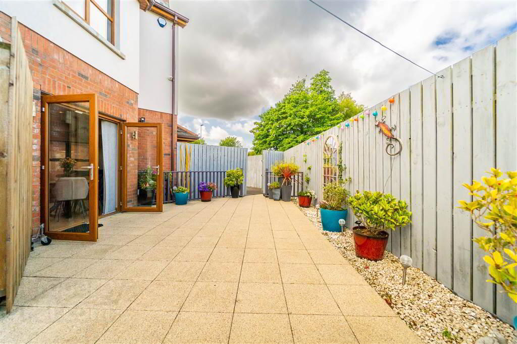 2a Balloo Road 29 of 34