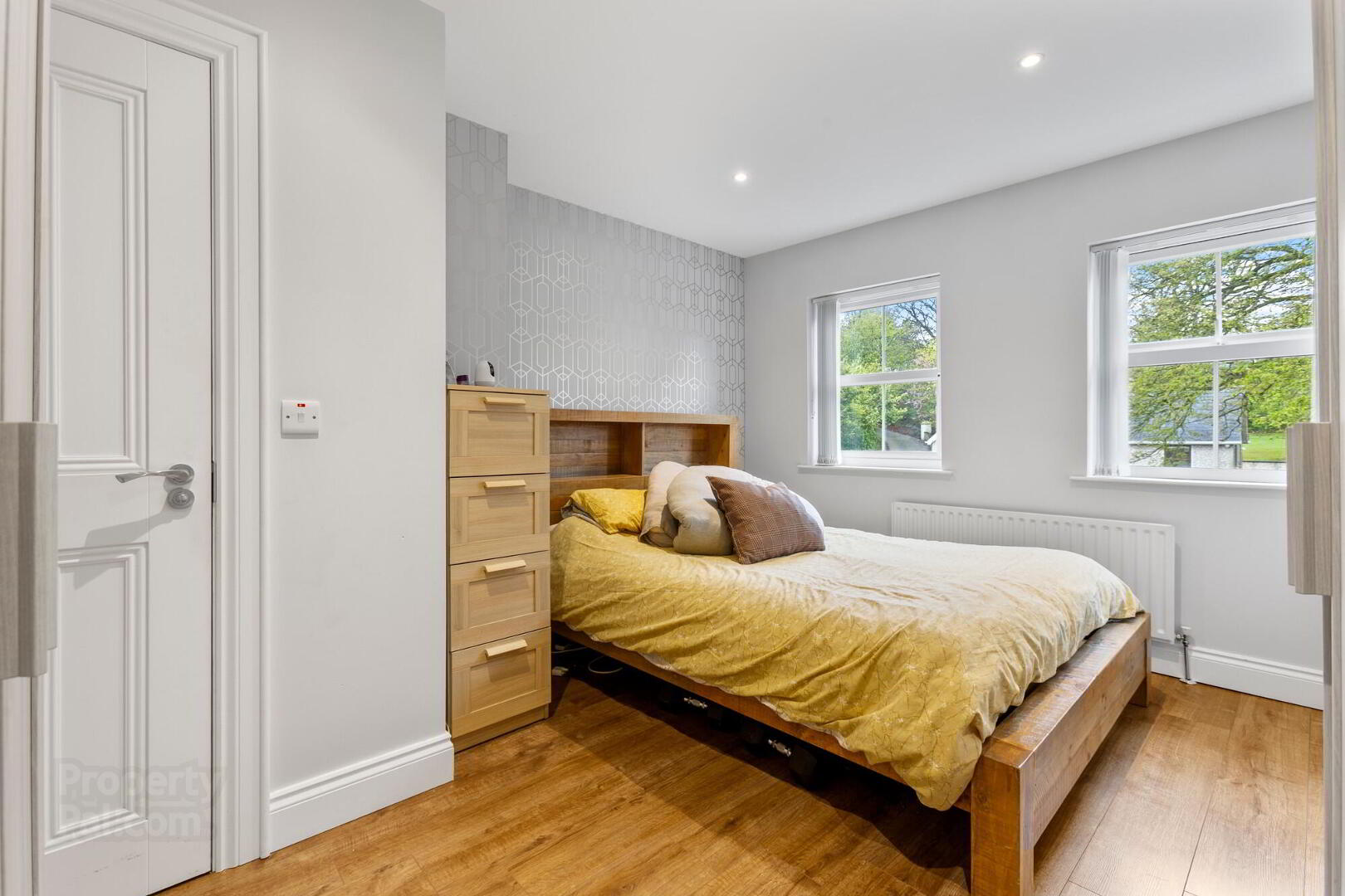 26 Cairn Hill 20 of 32