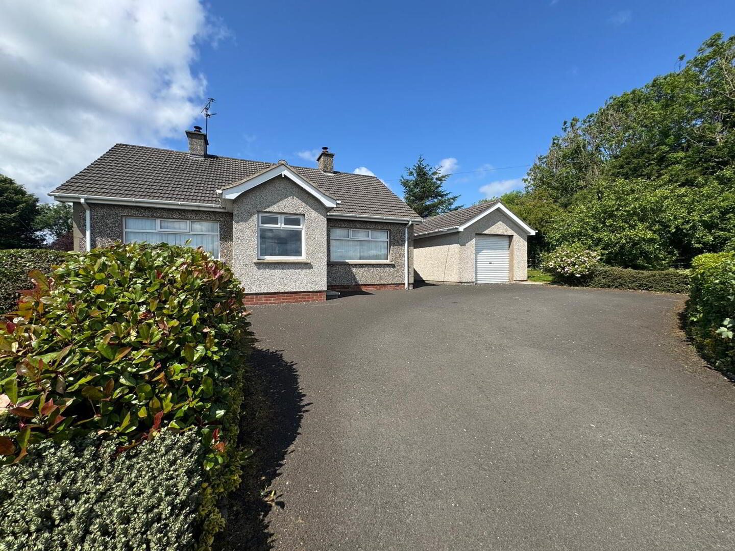10 Glenhead Road 1 of 12