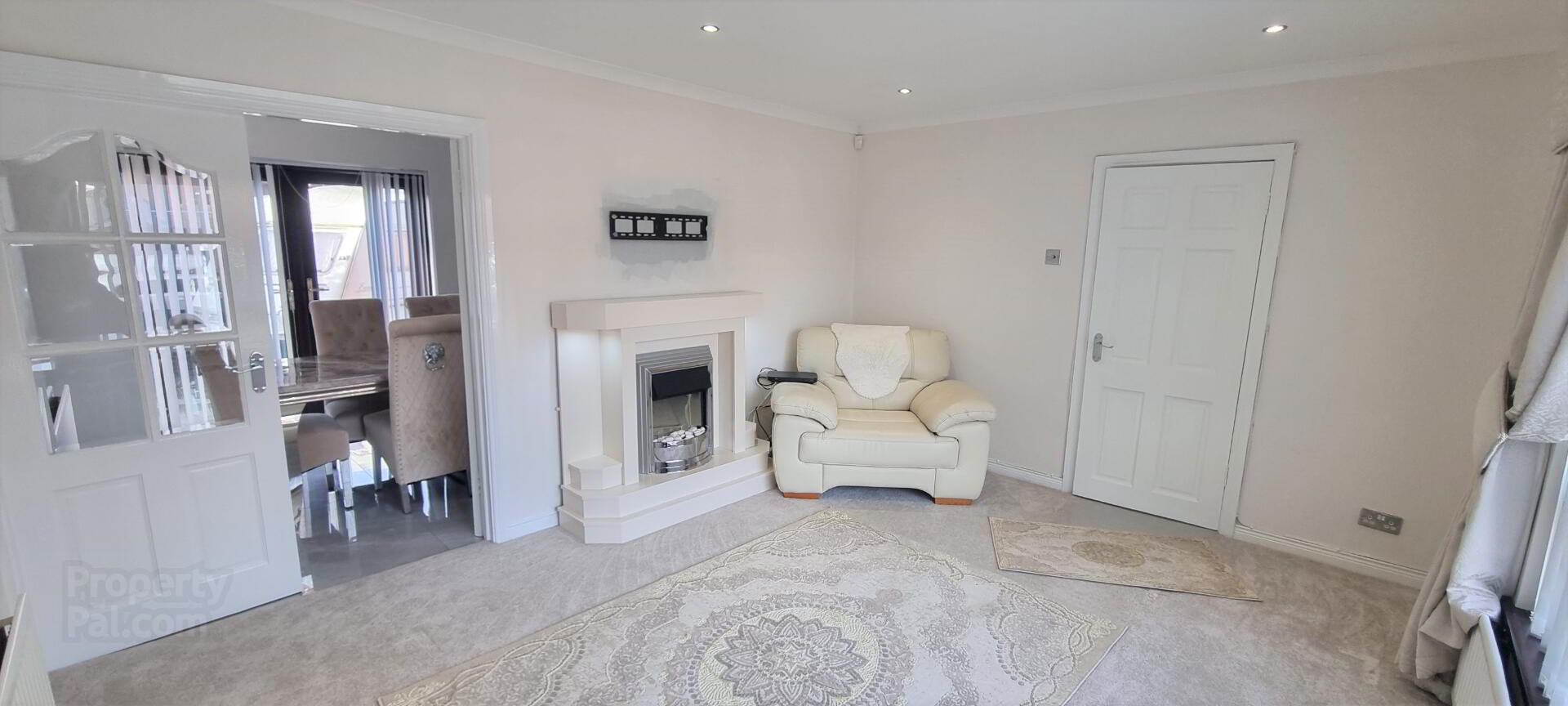 31 Sandyknowes Park 4 of 16