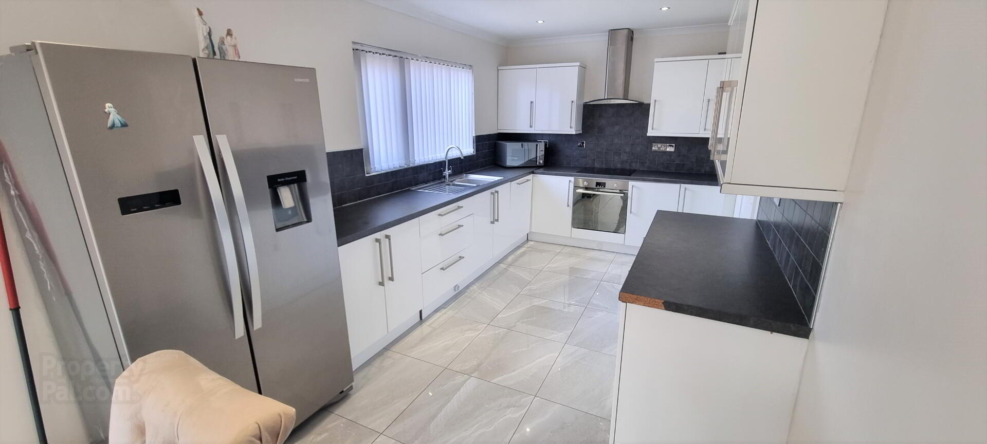 31 Sandyknowes Park 6 of 16