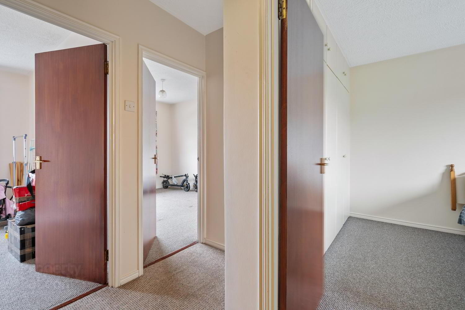 3 Castle Avenue 13 of 17