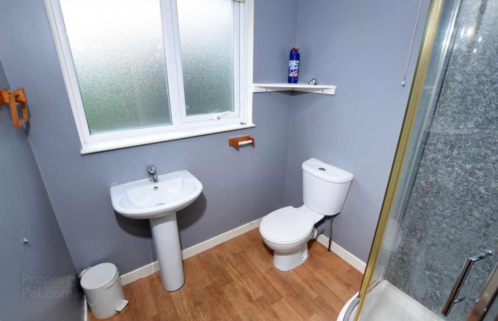 17c Meadowbank Avenue 10 of 15
