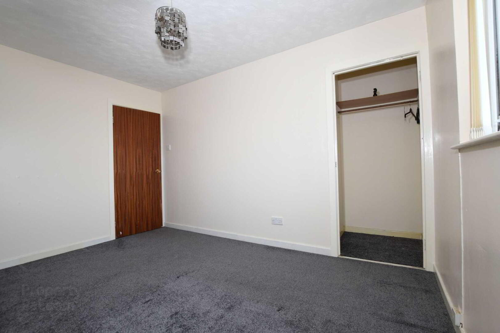 17c Meadowbank Avenue 11 of 15
